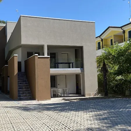 Ferienhaus Fuer 6 Personen Ca 50 Qm In Bibione, Adriakueste Italien Und Umgebung - B62961 بيبيوني