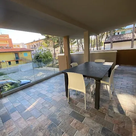 Ferienhaus Fuer 6 Personen Ca 50 Qm In Bibione, Adriakueste Italien Und Umgebung - B62961 Feriehus Bibione